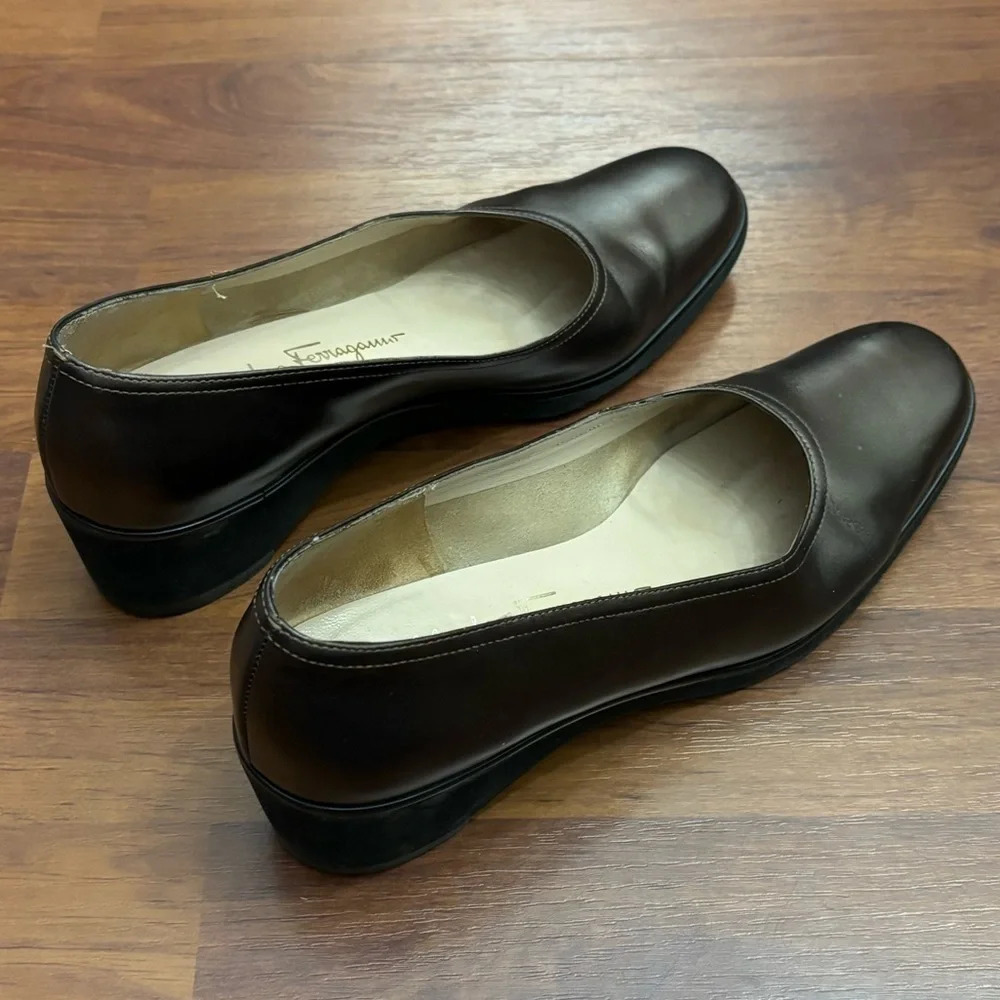 Salvador Ferragamo Bronze Leather Wedges Slip On Heels Size 7.5 - Picture 5 of 12